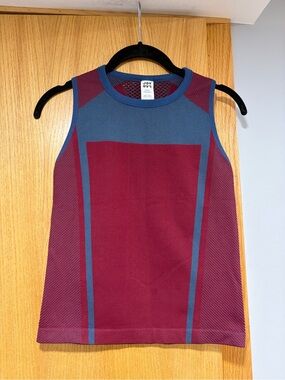 JoyLab Women's Red and Navy Athletic Workout Tank - Size Small